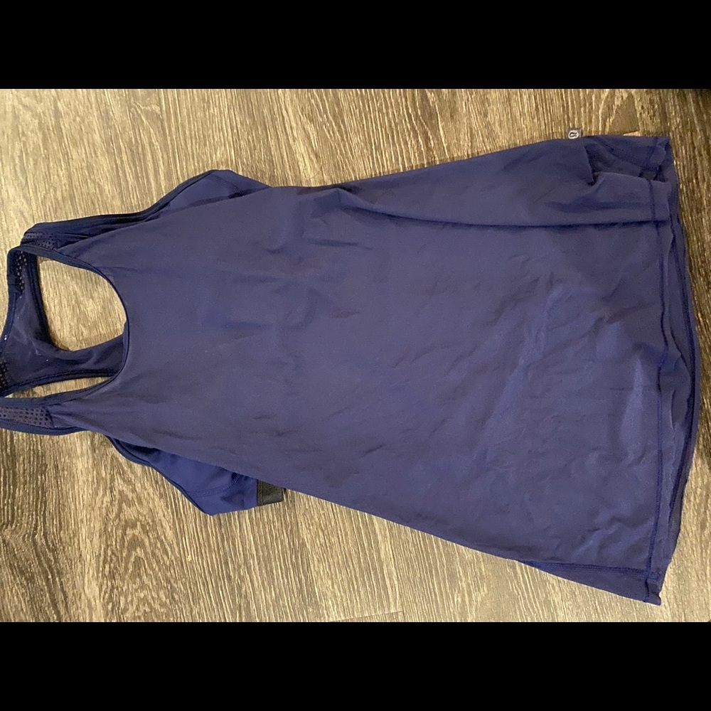 Lululemon sports bra and tank top